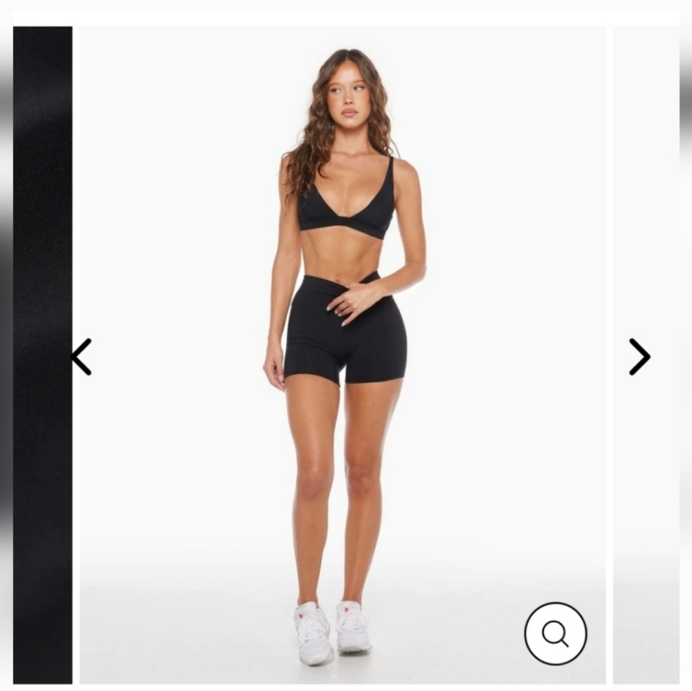 CSB x Isabelle Mathers FREEDOM CONTOUR CROP in black sz - S